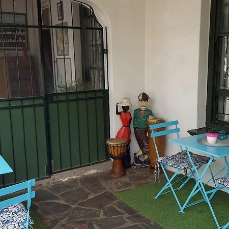 Stumble Inn Backpackers Стеленбош Екстериор снимка